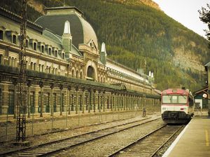 Mengenal Stasiun Kereta yang Digunakan Kaum Yahudi Kabur dari Nazi