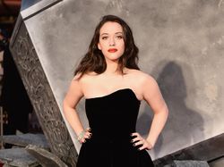 Kat Dennings Sebut WandaVision Berbeda dari Proyek Marvel Lainnya Kat Dennings Sebut WandaVision Berbeda dari Proyek Marvel Lainnya