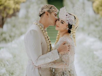 Kemesraan Ali Syakieb dan Margin Wieheerm Usai Nikah