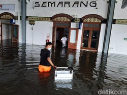 Daftar Rute Kereta yang Diubah Imbas Banjir Semarang