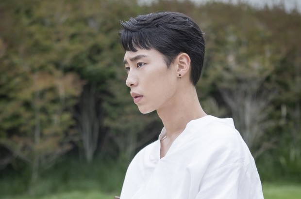 Karakter Baek Kyung dalam drama Extraordinary You/ foto: Soompi.com Karakter Baek Kyung dalam drama Extraordinary You