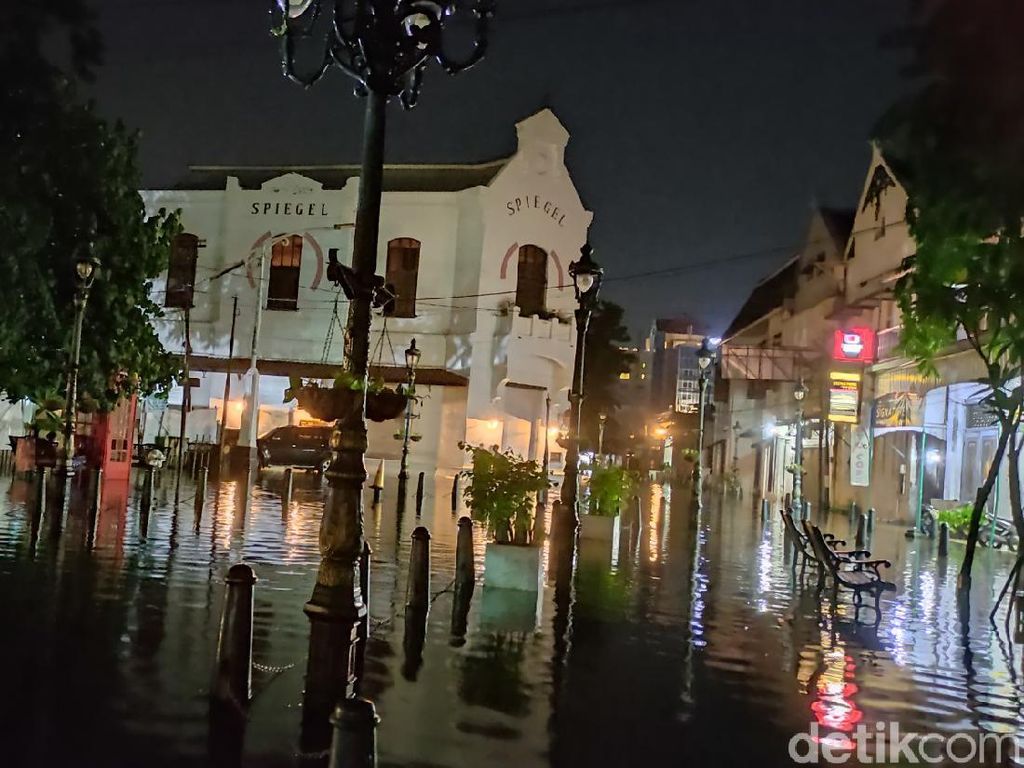 Semarang Dikepung Banjir, Wali Kota Minta Maaf ke Warga