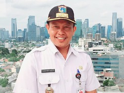 Plt Walkot Jaksel Sebut Warga Pejaten Timur Tak Masalah Banjir, Tidur di Pasar