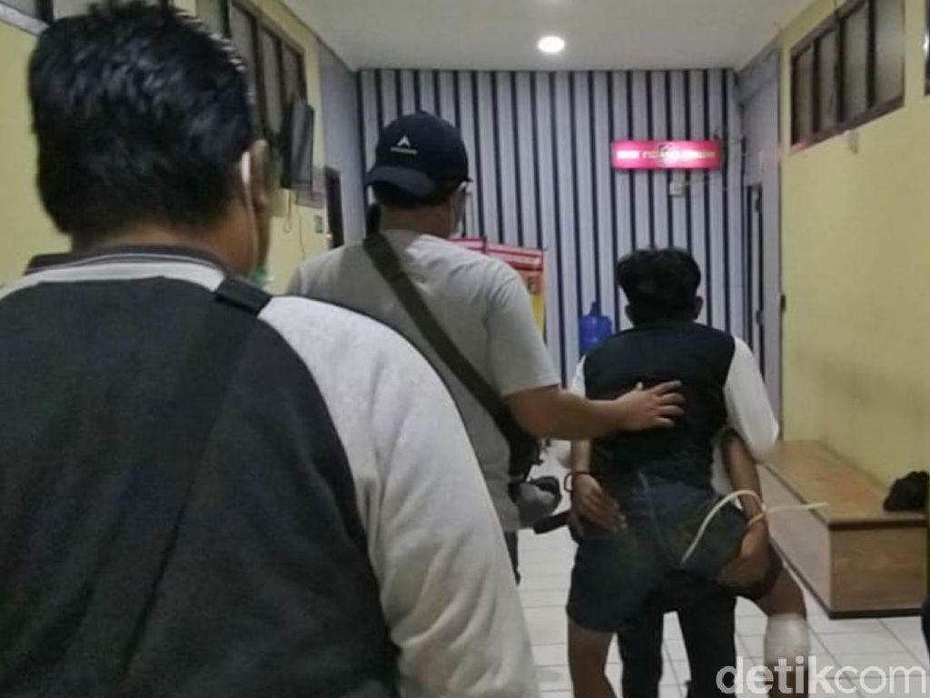 Polisi Tangkap 4 Pelaku Penodongan di Jembatan Ampera Sumsel, 2 Ditembak Polisi Tangkap 4 Pelaku Penodongan di Jembatan Ampera Sumsel, 2 Ditembak
