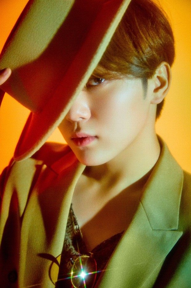 Seungkwan SEVENTEEN Potret individual Seungkwan dalam majalah