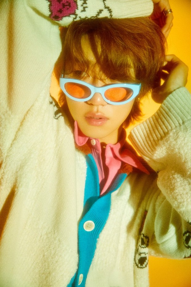 The8 SEVENTEEN Potret individual The8 dalam majalah