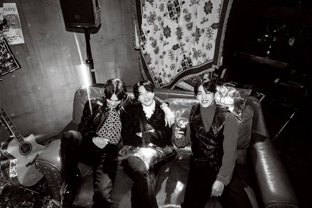 Vernon, Hoshi dan SCoups Potret Vernon, Hoshi dan SCoups versi PARTEEN dalam majalah