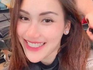 Ayu Ting Ting Gagal Usir Galau Usai Batal Nikah, Kini Nyalon Percantik Diri