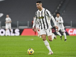 Juventus Vs AS Roma: Ketika Ronaldo Kepo Sama Jam Tangan Wasit