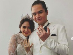 Dul Jaelani dan Tissa Biani Pamer Cincin, Nikah atau Gimmick?