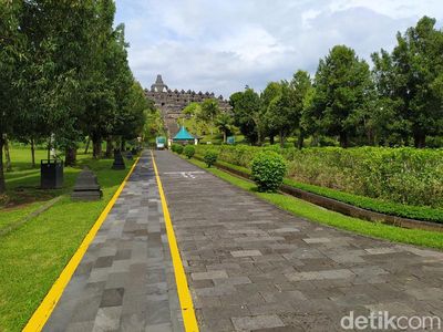 Foto: Suasana Sepi Taman Wisata Candi Borobudur di Akhir Pekan