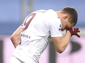 Sikap Fair Play Belotti: Minta Wasit Batalkan Kartu Kuning Lawan Sikap Fair Play Belotti: Minta Wasit Batalkan Kartu Kuning Lawan