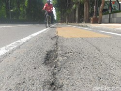 Jalan-jalan di Surabaya Mulai Banyak yang Bopeng, Ini Penampakannya