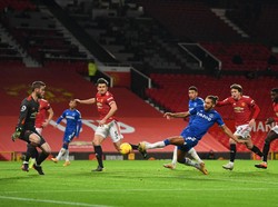 MU Kinclong di Depan, Butut di Belakang