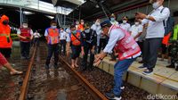 Menhub Tinjau Stasiun Tawang yang Kebanjiran