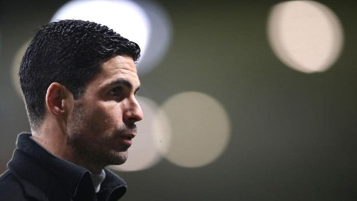 WOLVERHAMPTON, ENGLAND - FEBRUARY 02: Mikel Arteta, Manager of Arsenal looks on after the Premier League match between Wolverhampton Wanderers and Arsenal at Molineux on February 02, 2021 in Wolverhampton, England. Sporting stadiums around the UK remain under strict restrictions due to the Coronavirus Pandemic as Government social distancing laws prohibit fans inside venues resulting in games being played behind closed doors. (Photo by Nick Potts - Pool/Getty Images)