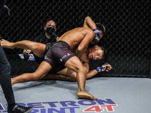 ONE Championship: Petarung Indonesia Takluk di Ronde Kedua ONE Championship: Petarung Indonesia Takluk di Ronde Kedua
