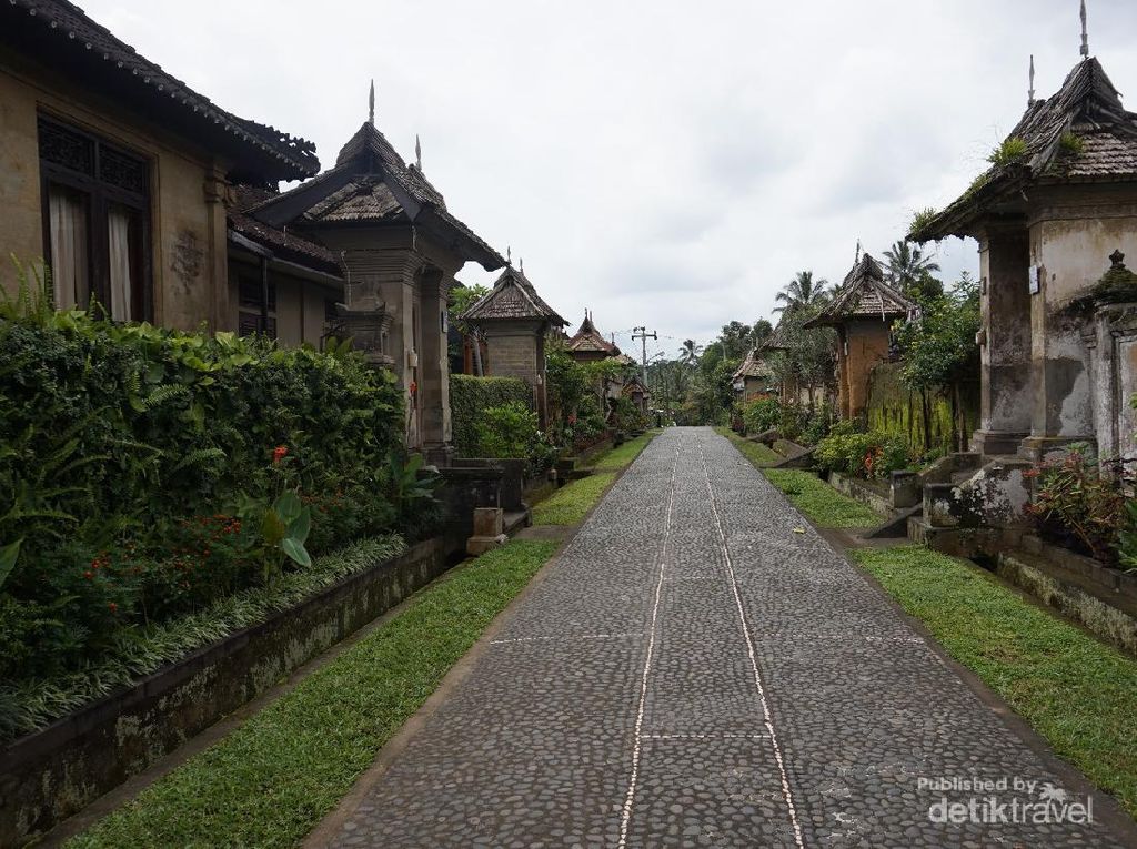 Cantiknya Desa Penglipuran, Desa Terbersih di Dunia Cantiknya Desa Penglipuran, Desa Terbersih di Dunia