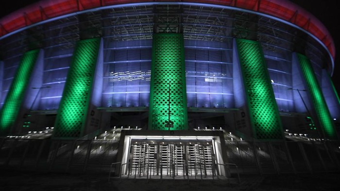 The new Puskas Arena in Budapest is illuminated on November 11, 2020, on the eve of the UEFA European Qualifiers play-off final football match Hungary vs Iceland. (Photo by Attila KISBENEDEK / AFP)