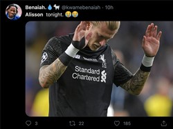 Ada yang menyamakan Alisson dengan Loris Karius, kiper Liverpool yang juga kerap blunder dan kini sedang dipinjamkan ke Union Berlin. Karius terkenal lewat dua blundernya di final Liga Champions 2017/2018. (Foto: Twitter @kwamebenaiah)