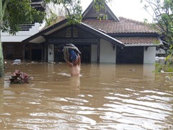 Banjir Rendam Belasan Rumah di Kota Cimahi