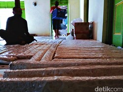Ngelu Perajin Tahu-Tempe Klaten: Harga Kedelai Belum Turun-Minyak Goreng Naik