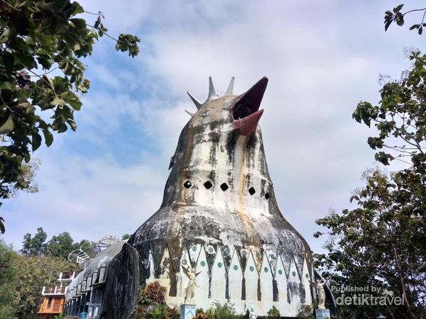 Ada Musala di Gereja Ayam