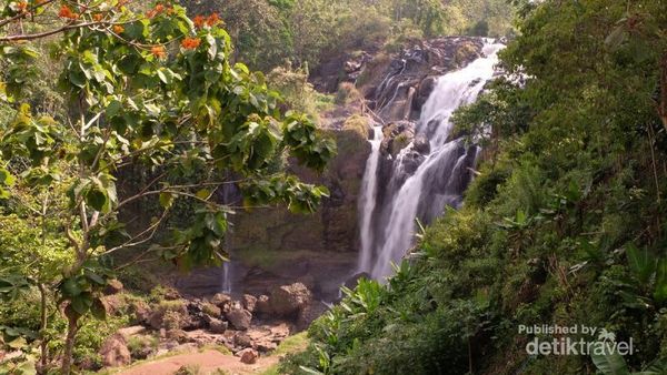 Air Terjun di Lampung Ini Bagai di Film Fiksi