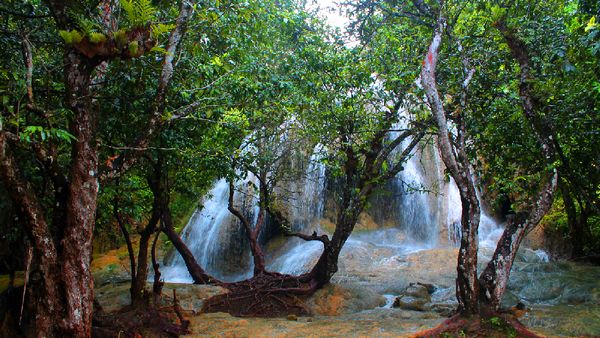 Air Terjun Pantai Pelang, Kesejukan ala Trenggalek