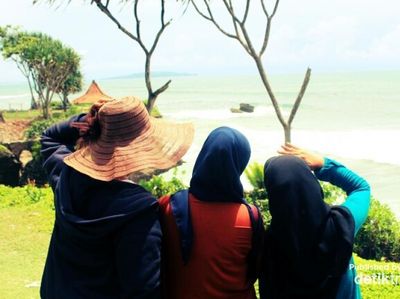 Akhir Pekan di Ciamis, Jangan Lupa ke Pantai Batu Hiu