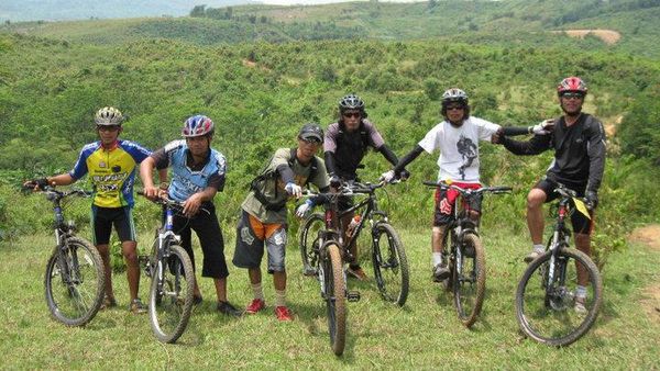 Akhir Pekan Naik Sepeda di Lembang, Seru!