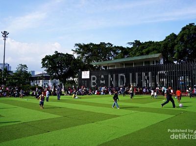 Alun-alun Bandung Memang Keren!