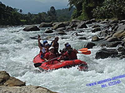 Arus Liar Sungai Bingei di Sumut, Siapa Takut!