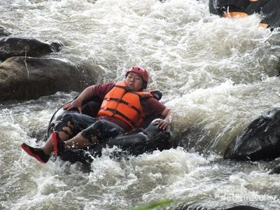 Asyiknya Main River Tubing Kalau Liburan ke Garut