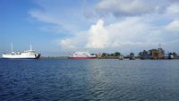 Asyiknya Naik Kapal Ferry dari Lombok ke Sumbawa