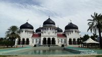 Baiturrahman & 5 Masjid Megah untuk Wisata Religi di Aceh