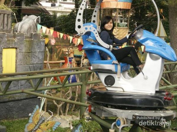 Bandung Carnival Land, Tempat Seru Berakhir Pekan di Bandung