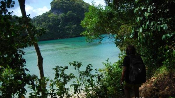 Basah-basahan di Pulau Sempu, Segar!