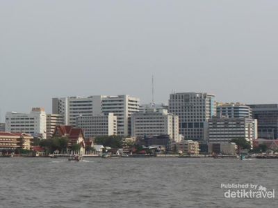 Begini Asyiknya Menyusuri Sungai Chao Phraya Thailand