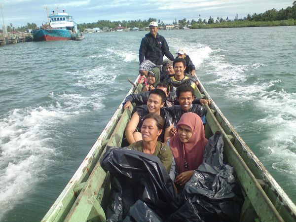 Begini Serunya Naik Speedboat di Kepulauan Mentawai