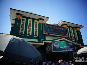Belanja Puas di Pasar Beringharjo Yogyakarta