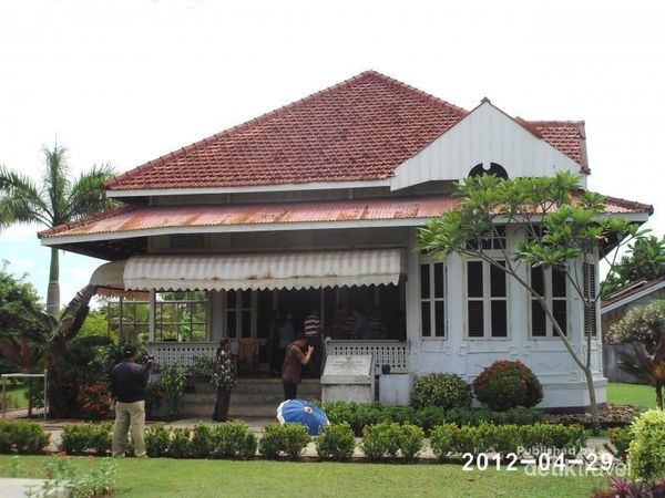 Berkunjung ke Rumah Sang Proklamator di Bengkulu