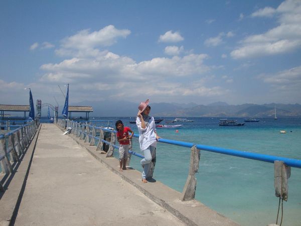 Birunya Gili Trawangan Menawan Hati