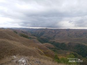 Bukit Eksotis di Tanah Sumba