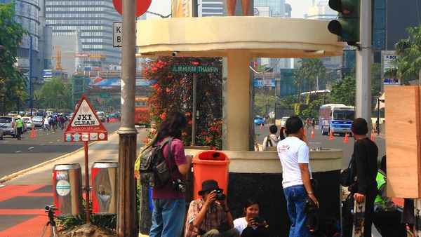 Bundaran HI di Hari Minggu