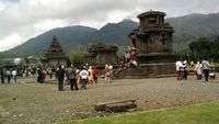 Candi Arjuna, yang Gagah di Tengah Dieng