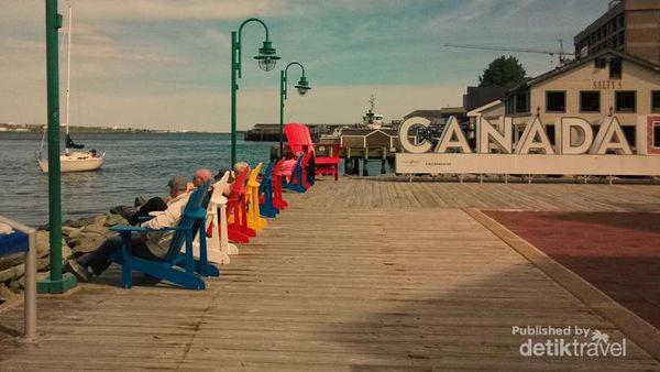 Cantiknya Pelabuhan Halifax di Kanada
