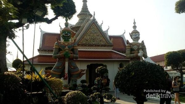 Cantiknya Wat Arun, Destinasi Ikonik di Bangkok Thailand
