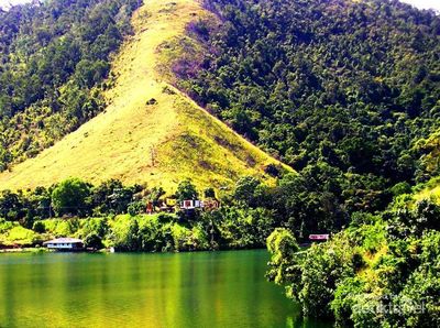 Damainya Danau Sentani
