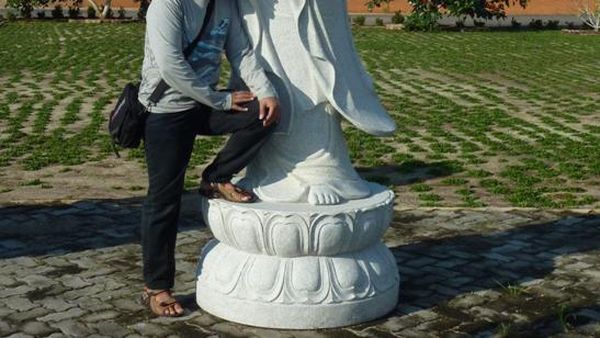 Dewi Kwan In Nusantara